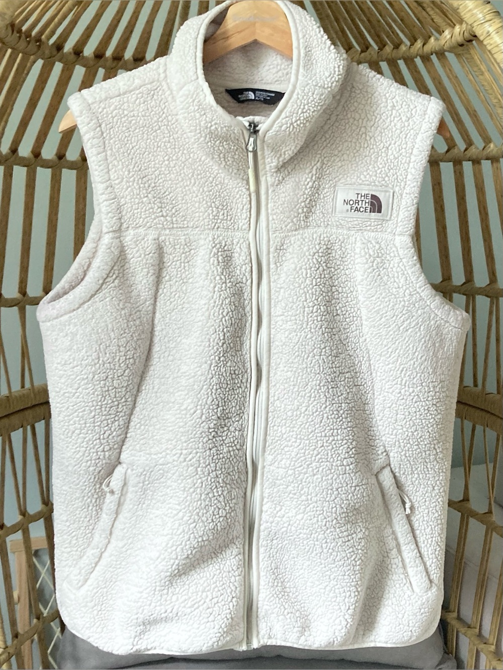 The North Face White Sherpa Fleece Zip Vest Women’s XL Cozy Gorpcore - Picture 2 of 9
